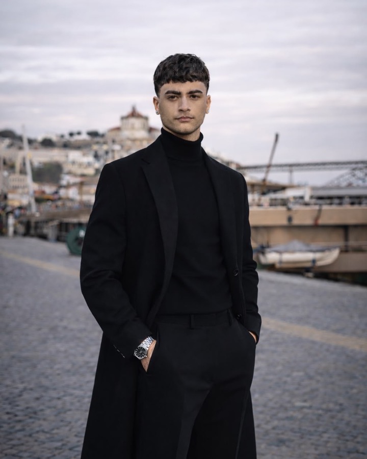 Bruno Filipe Rodrigues, fundador da digitera., junto ao rio Douro, no Porto
